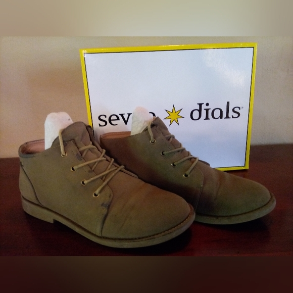 Seven Dials Malise Booties Boots Chukka Desert Boots Size 9.5 Sage Green Gray - Picture 1 of 8